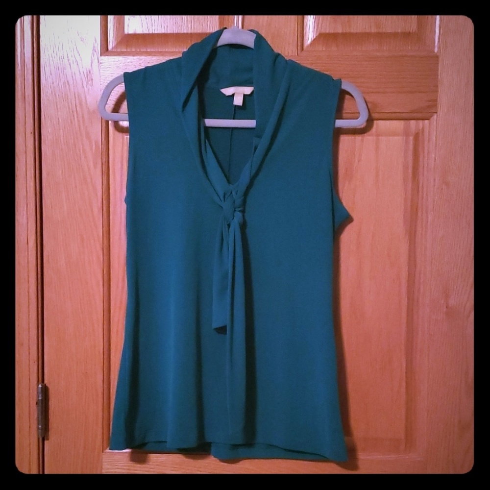 Banana Republic sleeveless top size medium